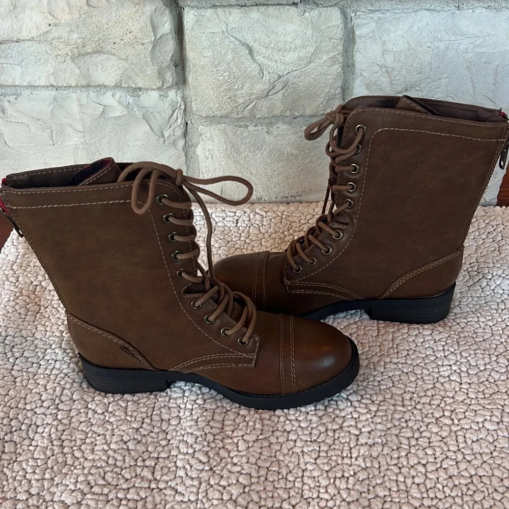 Joe Boxer boots